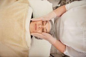 Περιποίηση προσώπου μετά τα 40