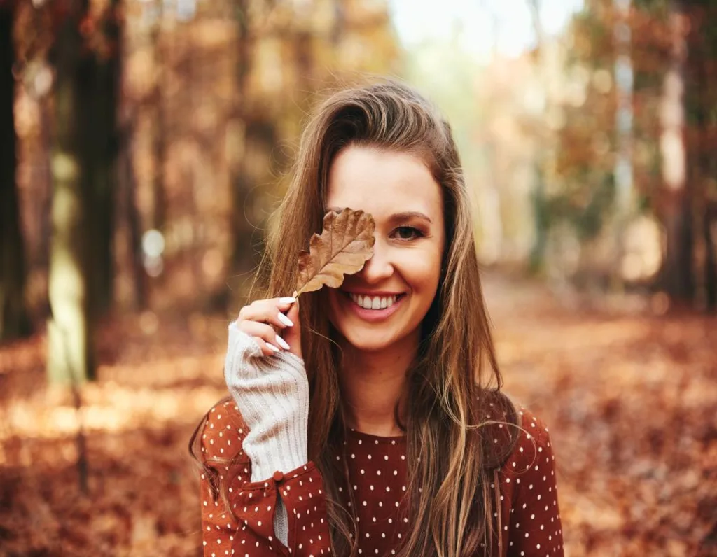 Ανακαλύψτε το φθινοπωρινό beauty reset για τέλεια επιδερμίδα στο Chic and Beauty. Tips φροντίδας, ενυδάτωση και θεραπείες για λαμπερό δέρμα.