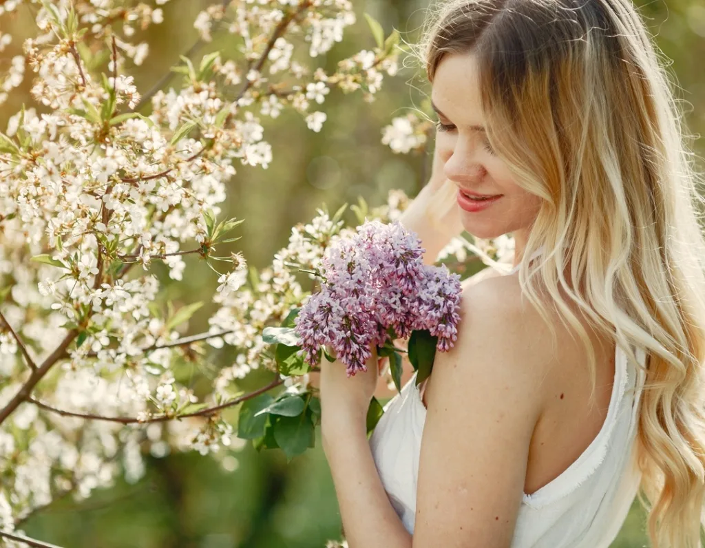 Μάθετε γιατί η άνοιξη 2026 είναι ιδανική για θεραπείες ομορφιάς: καλύτερη επούλωση, προετοιμασία για ήλιο, λάμψη & αντιγήρανση.